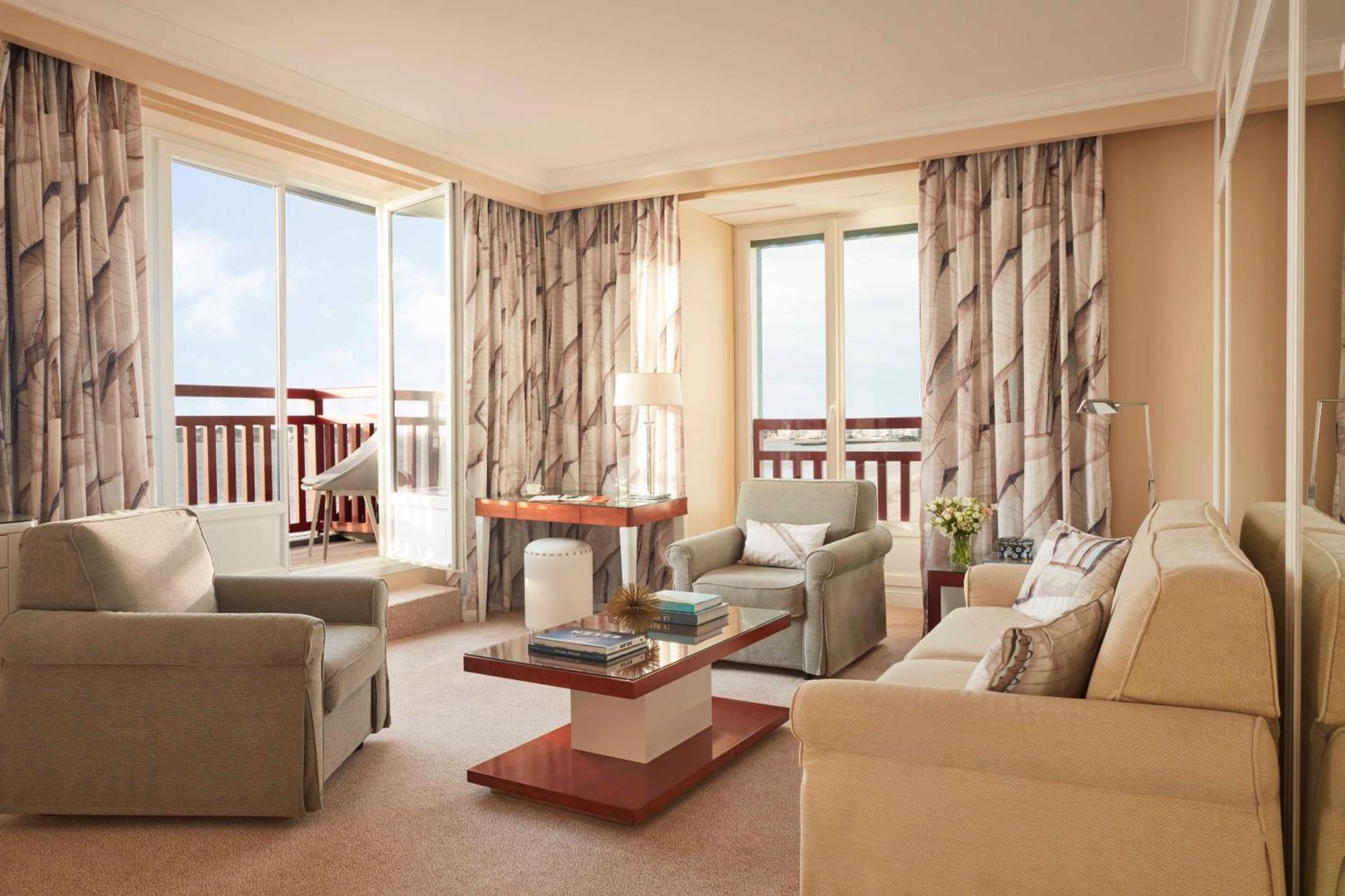 Hotel Barriere L'hermitage 5*